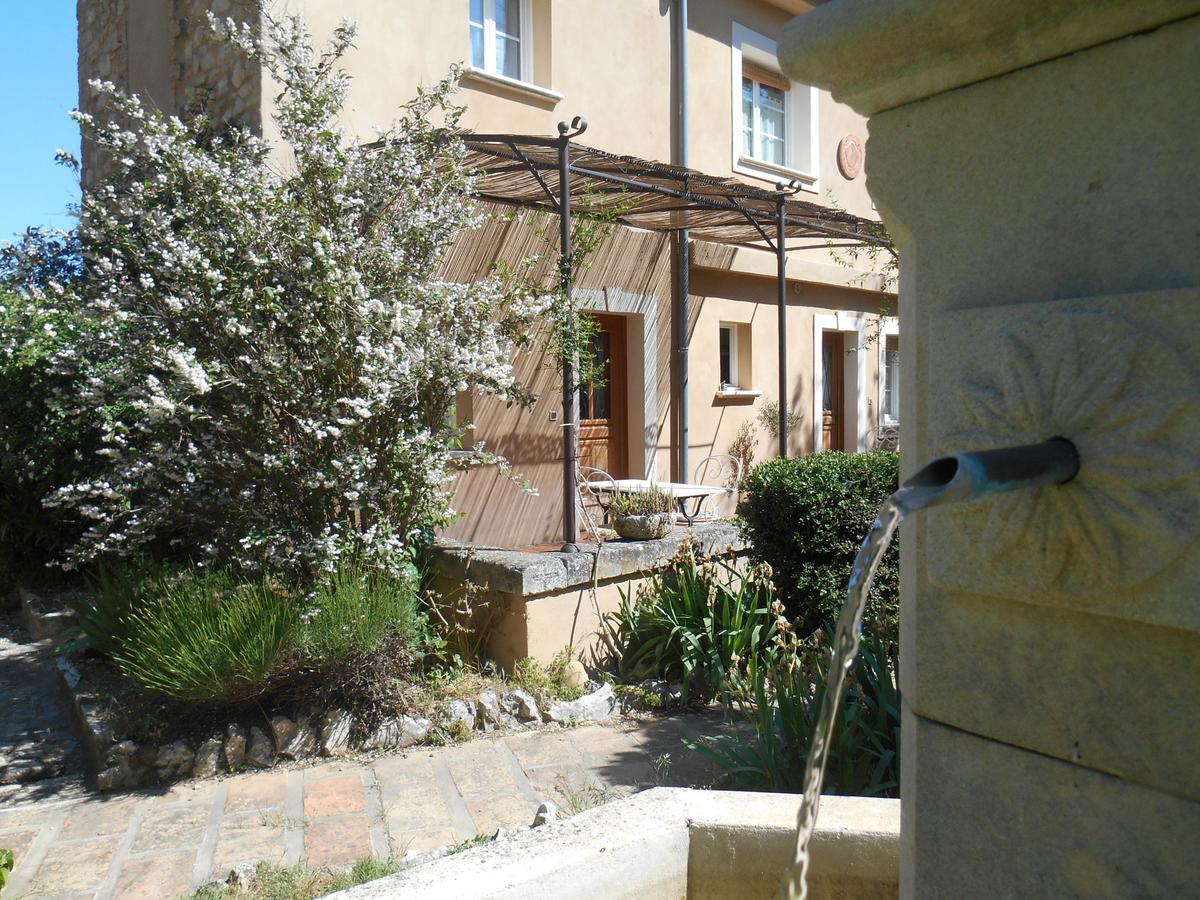 Bed and Breakfast La Feniere Venejan Екстер'єр фото